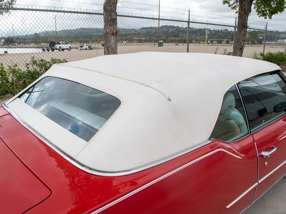 1971 Red Oldsmobile Cutlass Convertible 0982