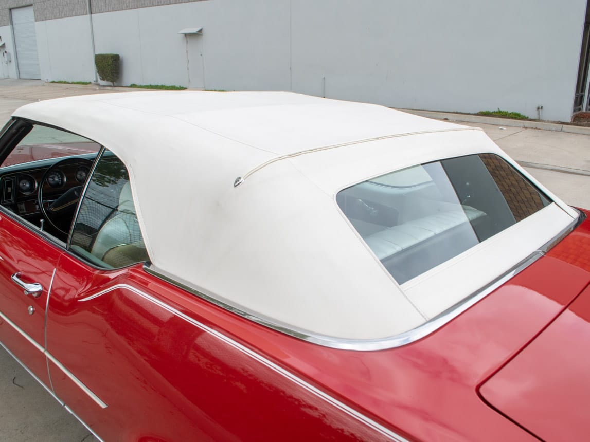1971 Red Oldsmobile Cutlass Convertible 0983