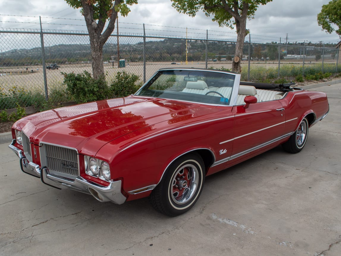 1971 Red Oldsmobile Cutlass Convertible 0991