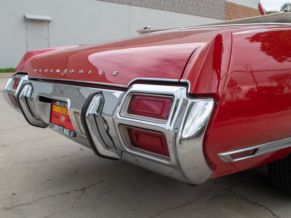 1971 Red Oldsmobile Cutlass Convertible 0999