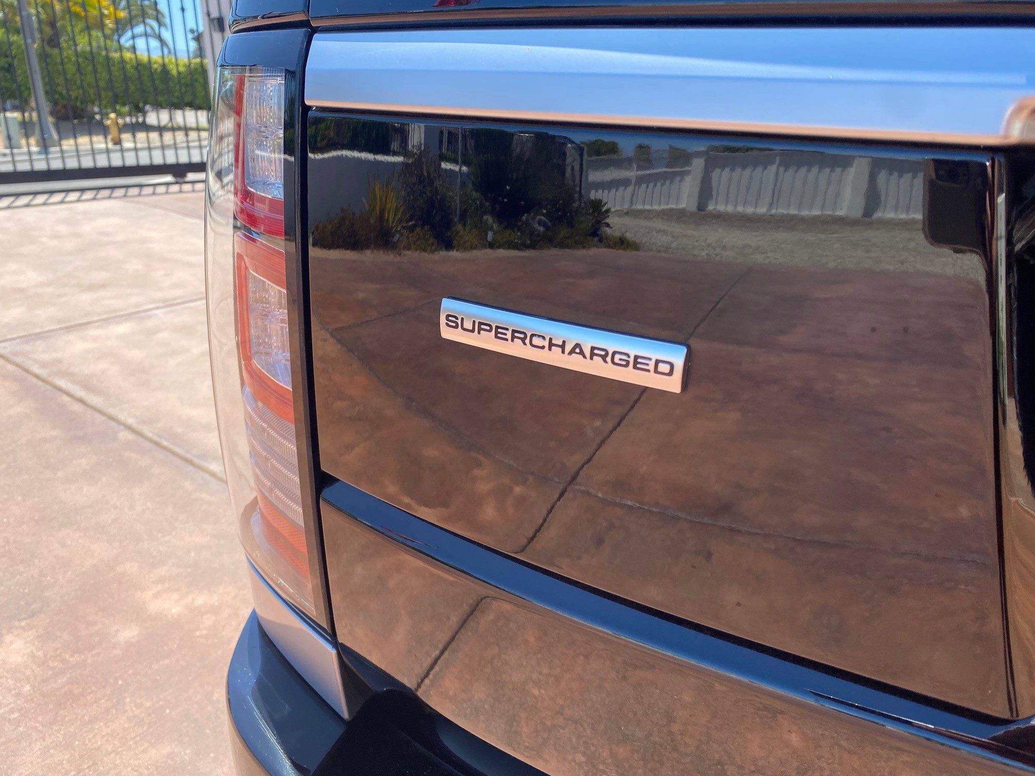 14 Black Range Rover 5