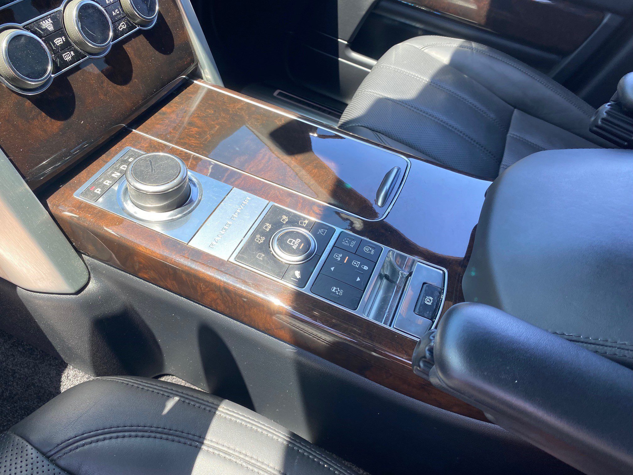 14 Black Range Rover 8