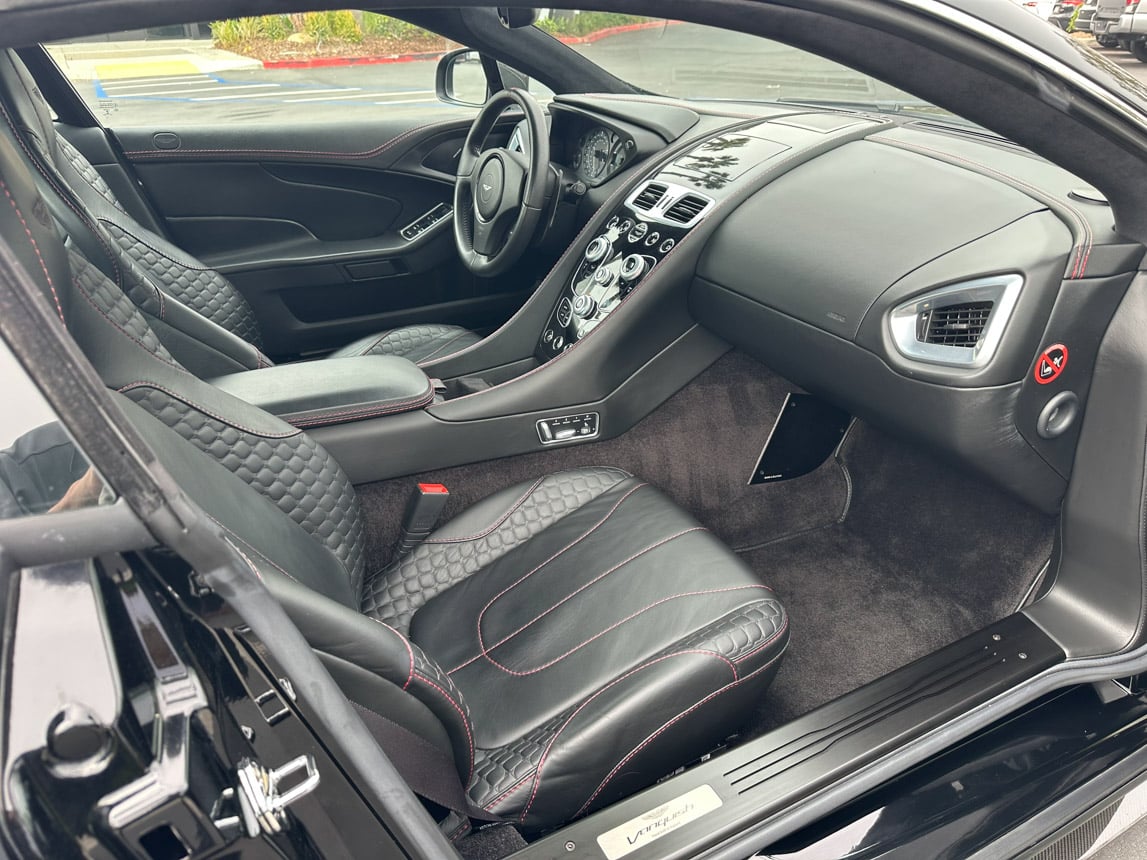 2016 Black Aston Martin Vanquish 4254