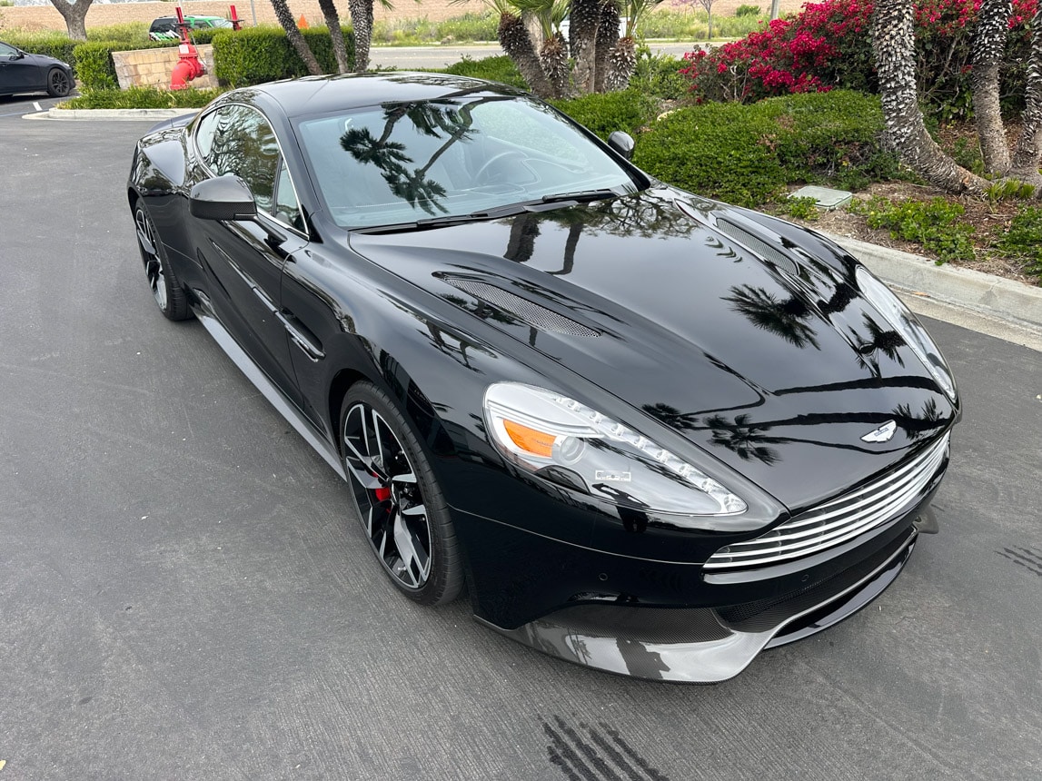 2016 Black Aston Martin Vanquish 4272