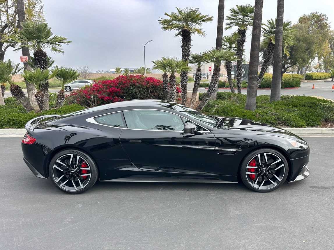 2016 Black Aston Martin Vanquish 4275
