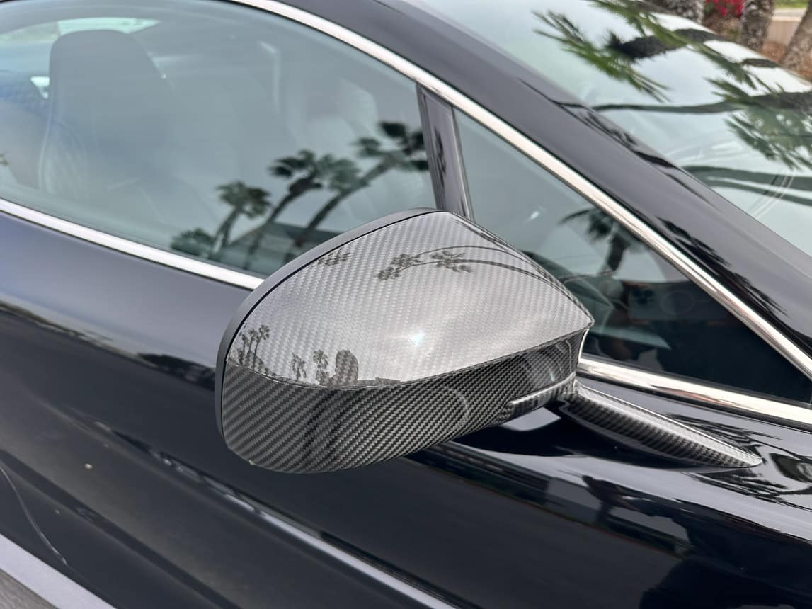 2016 Black Aston Martin Vanquish 4279