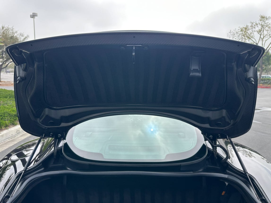 2016 Black Aston Martin Vanquish 4284