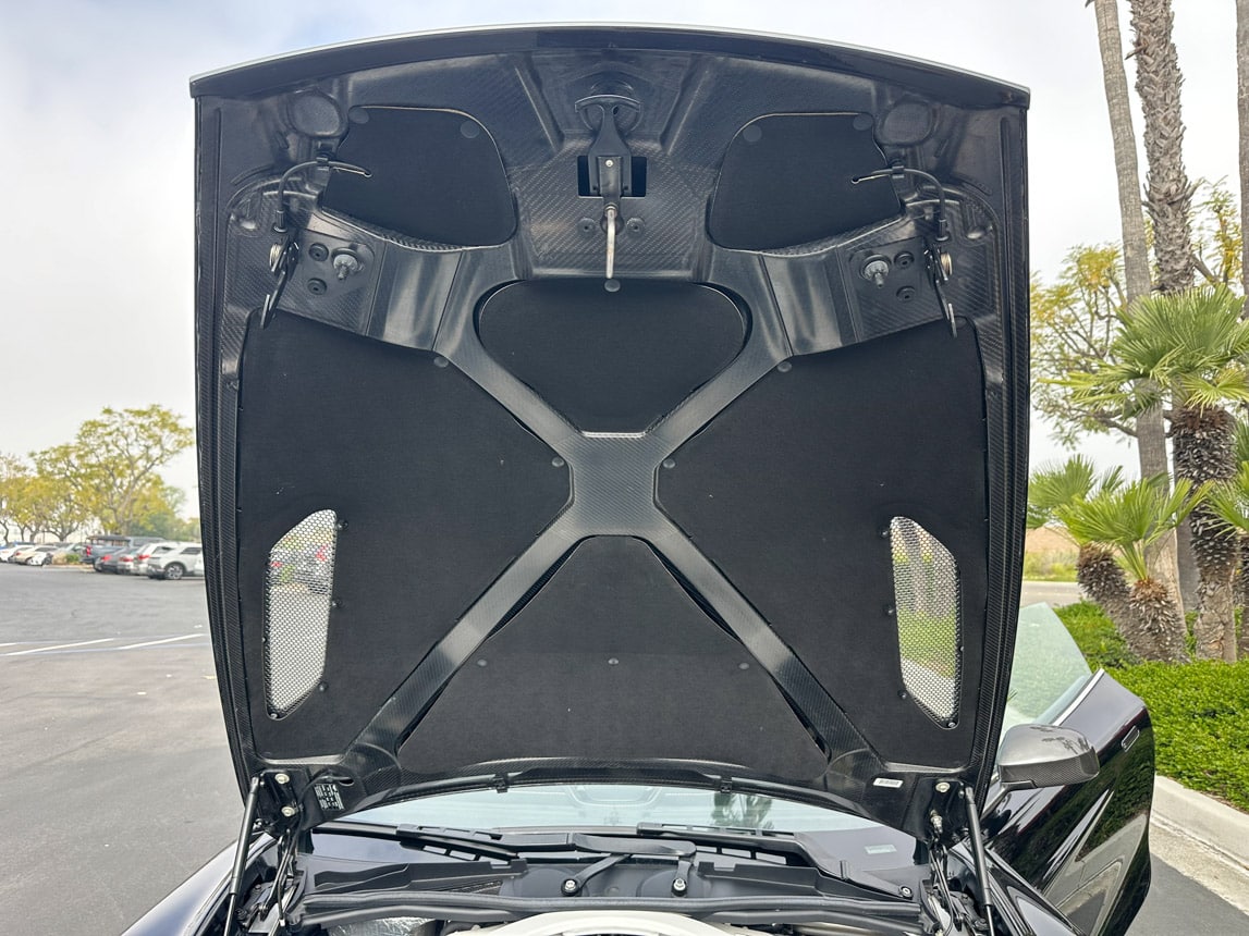 2016 Black Aston Martin Vanquish 4292