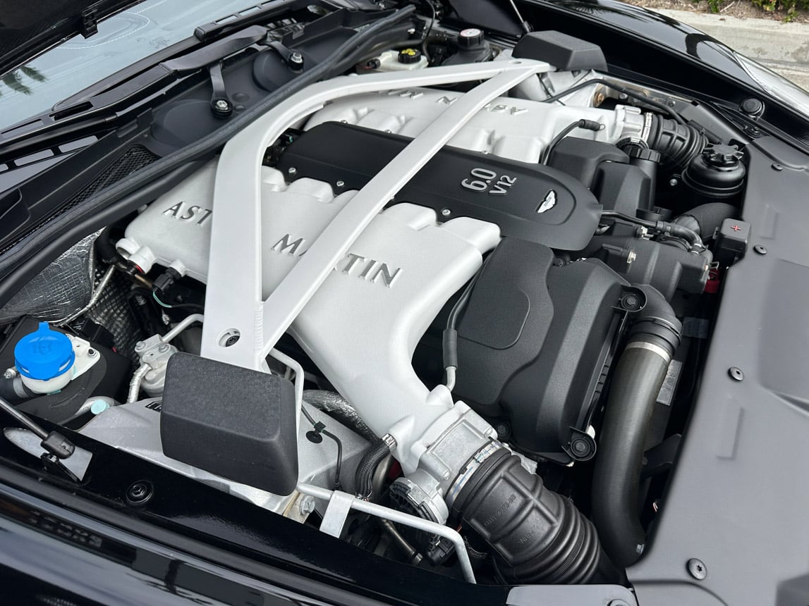 2016 Black Aston Martin Vanquish 4298