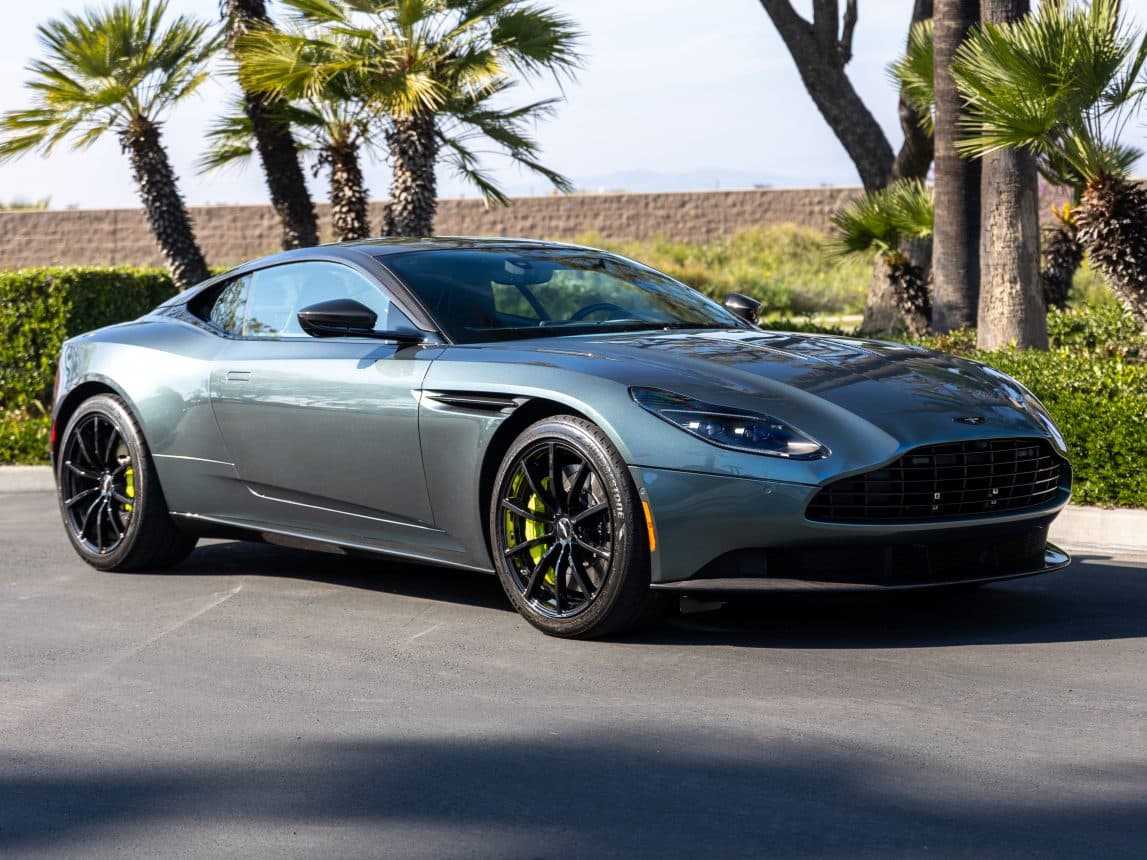 3 25 Aston DB11 (11 of 112)