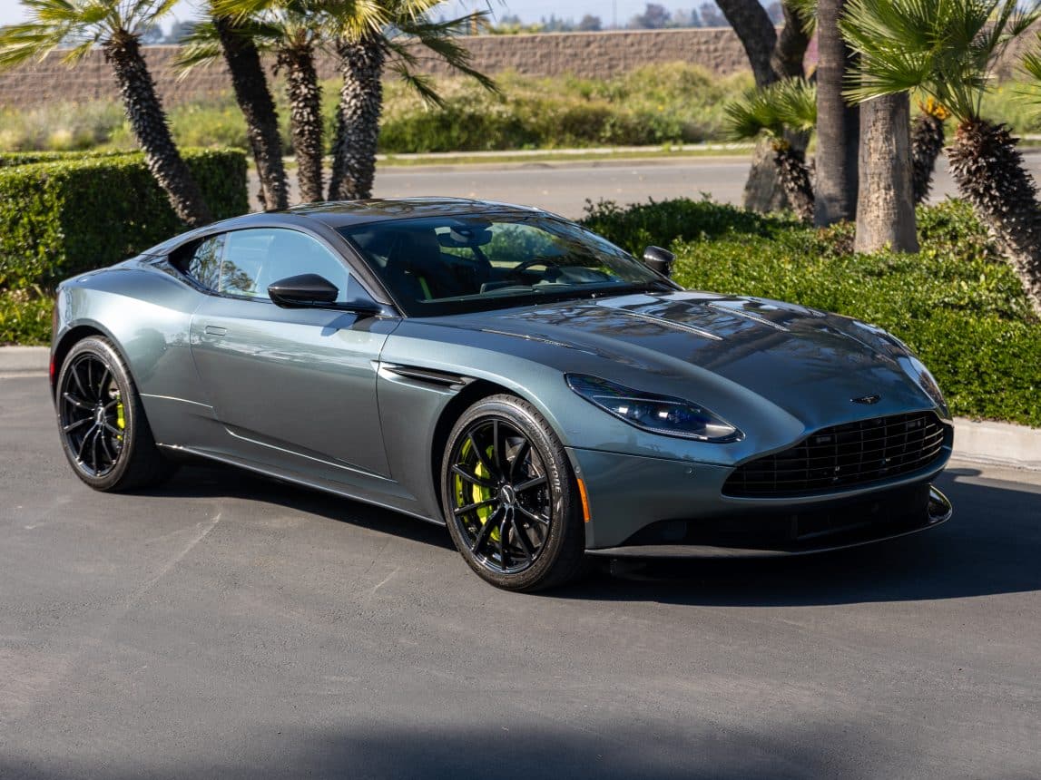 3 25 Aston DB11 (12 of 112)
