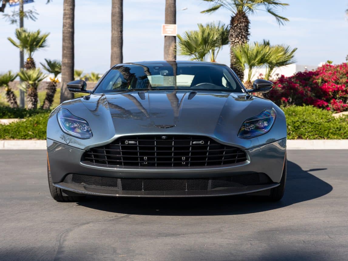 3 25 Aston DB11 (16 of 112)