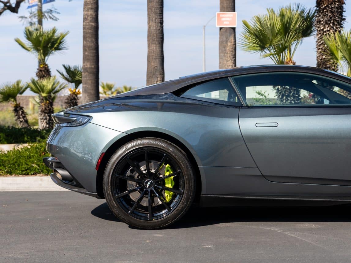 3 25 Aston DB11 (33 of 112)