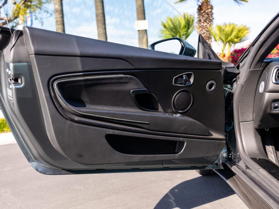 3 25 Aston DB11 (69 of 112)