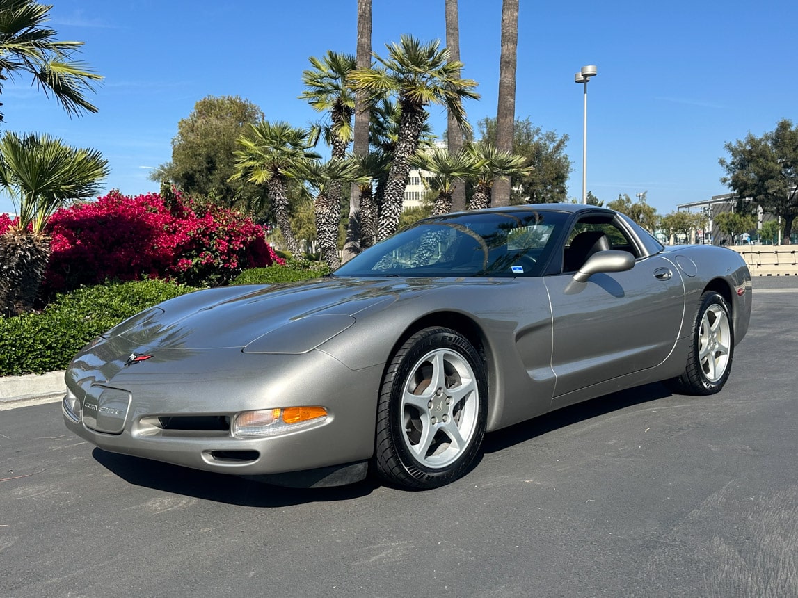 2000 Pewter Corvette Coupe 5170