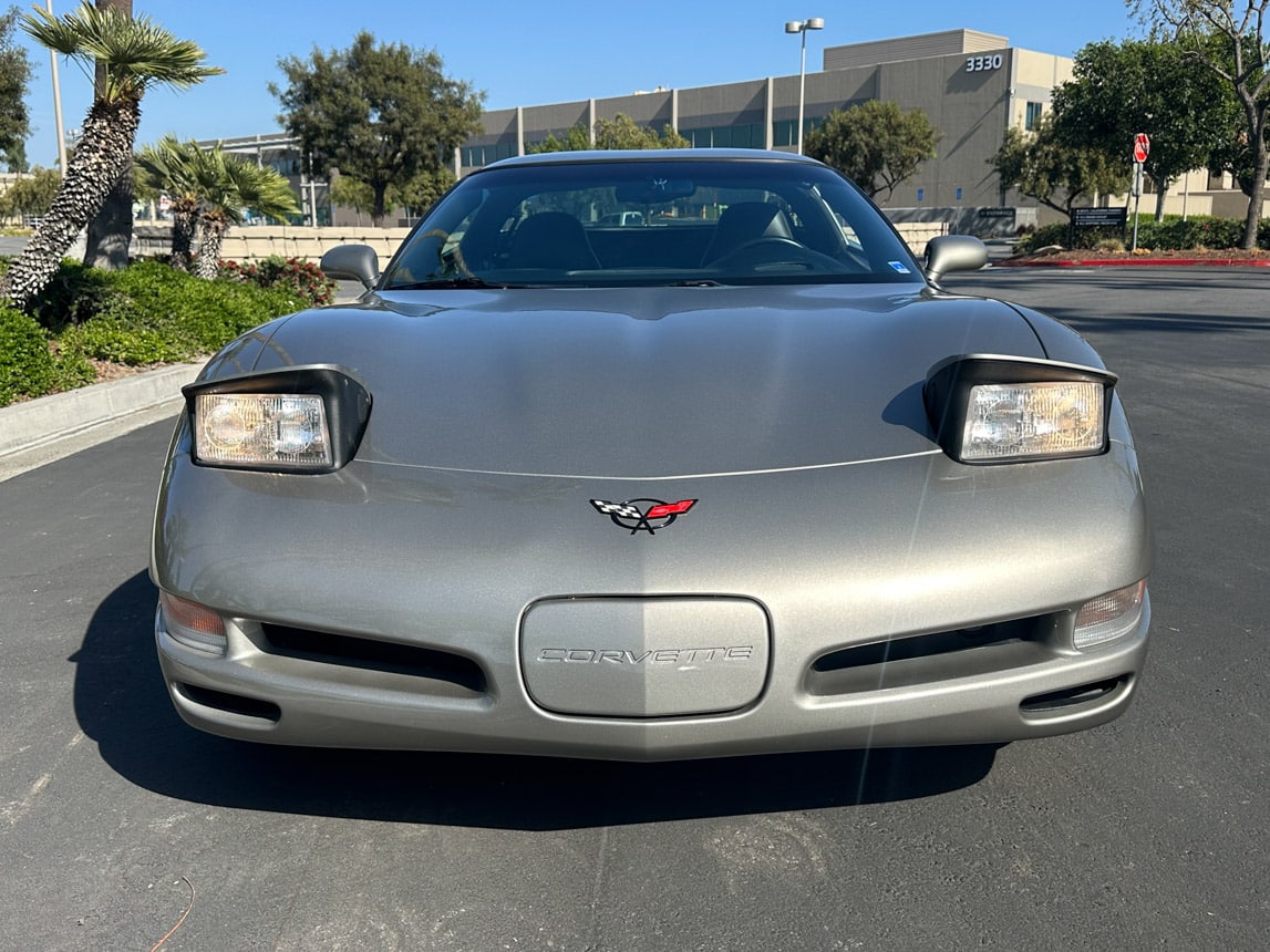 2000 Pewter Corvette Coupe 5173