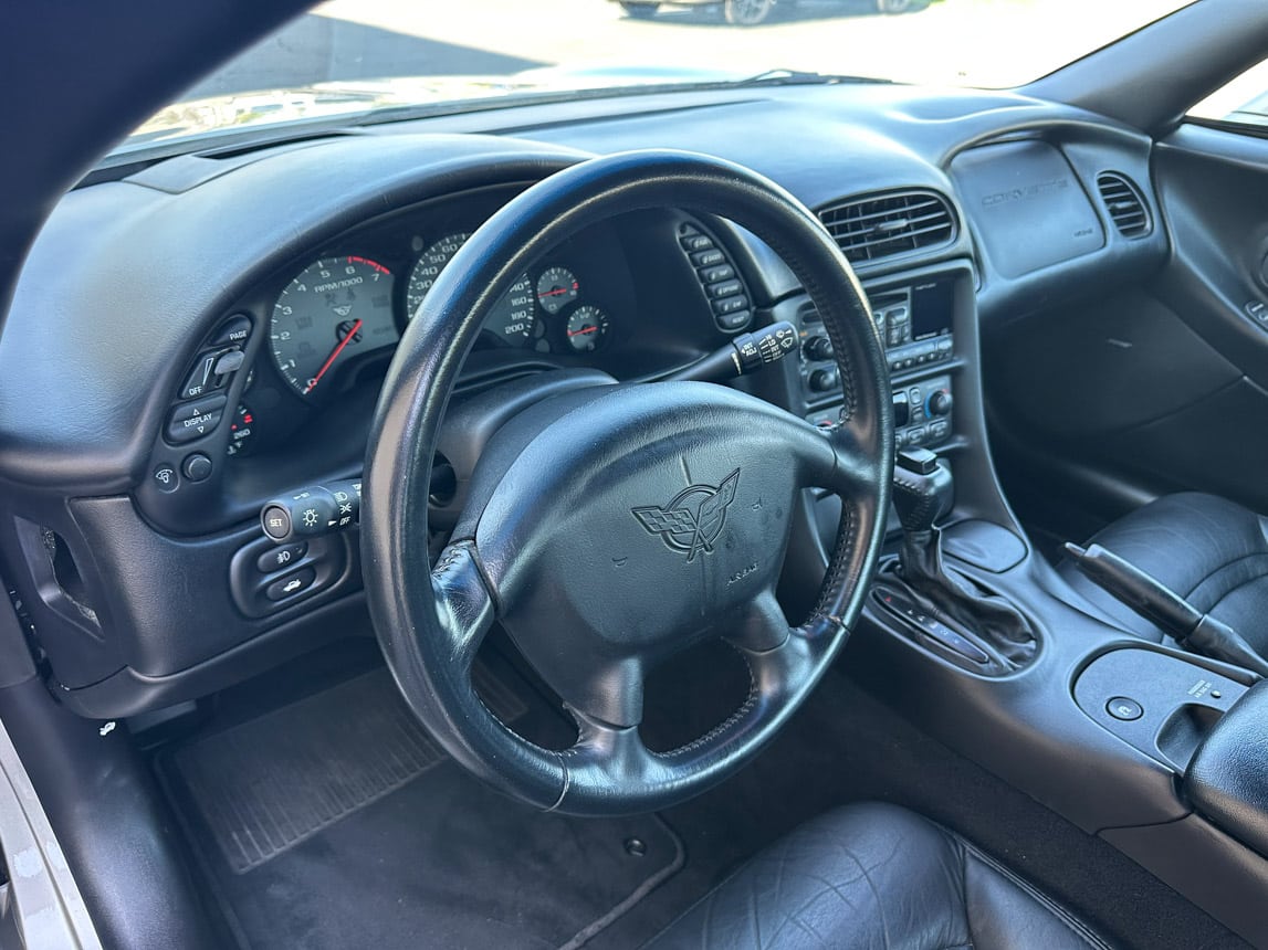 2000 Pewter Corvette Coupe 5206