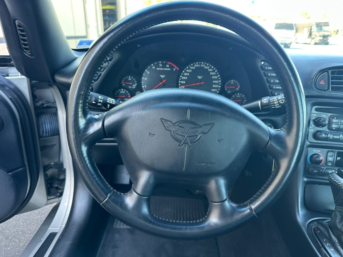 2000 Pewter Corvette Coupe 5209