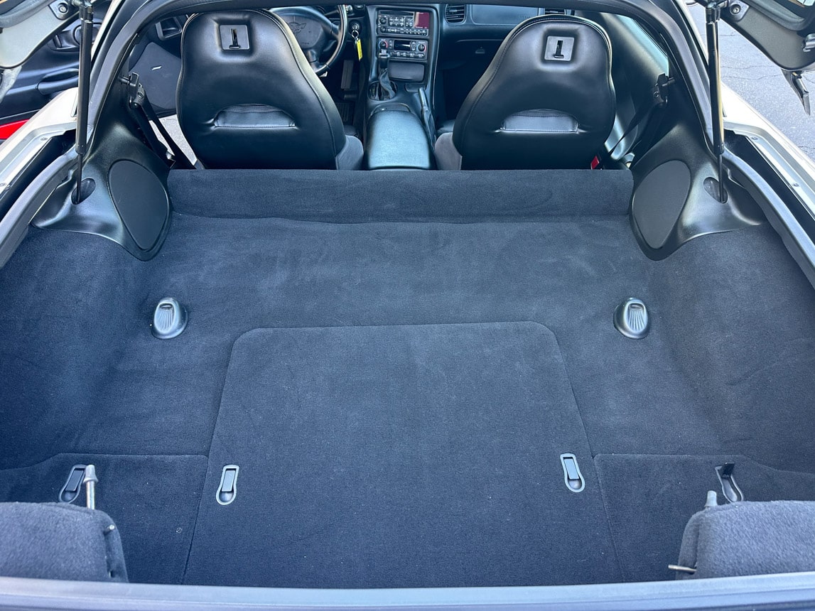 2000 Pewter Corvette Coupe 5219