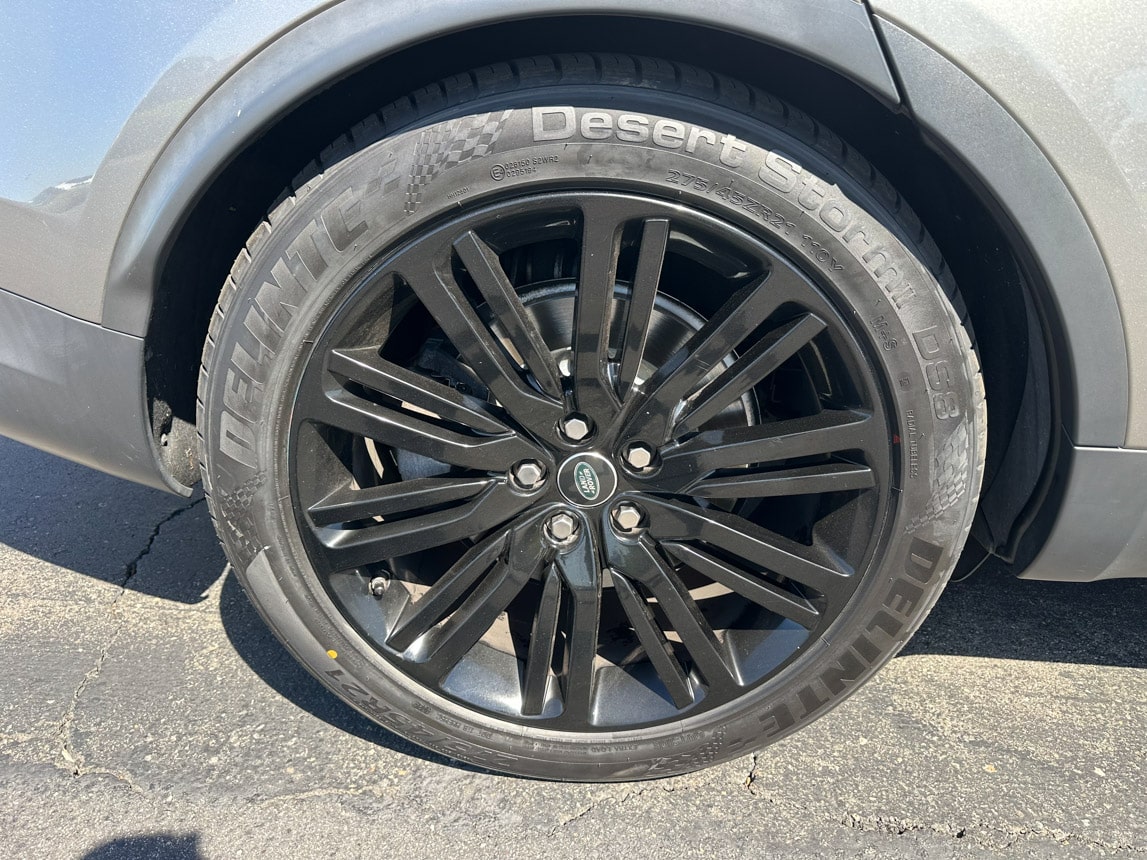 2017 Land Rover Discovery 4696