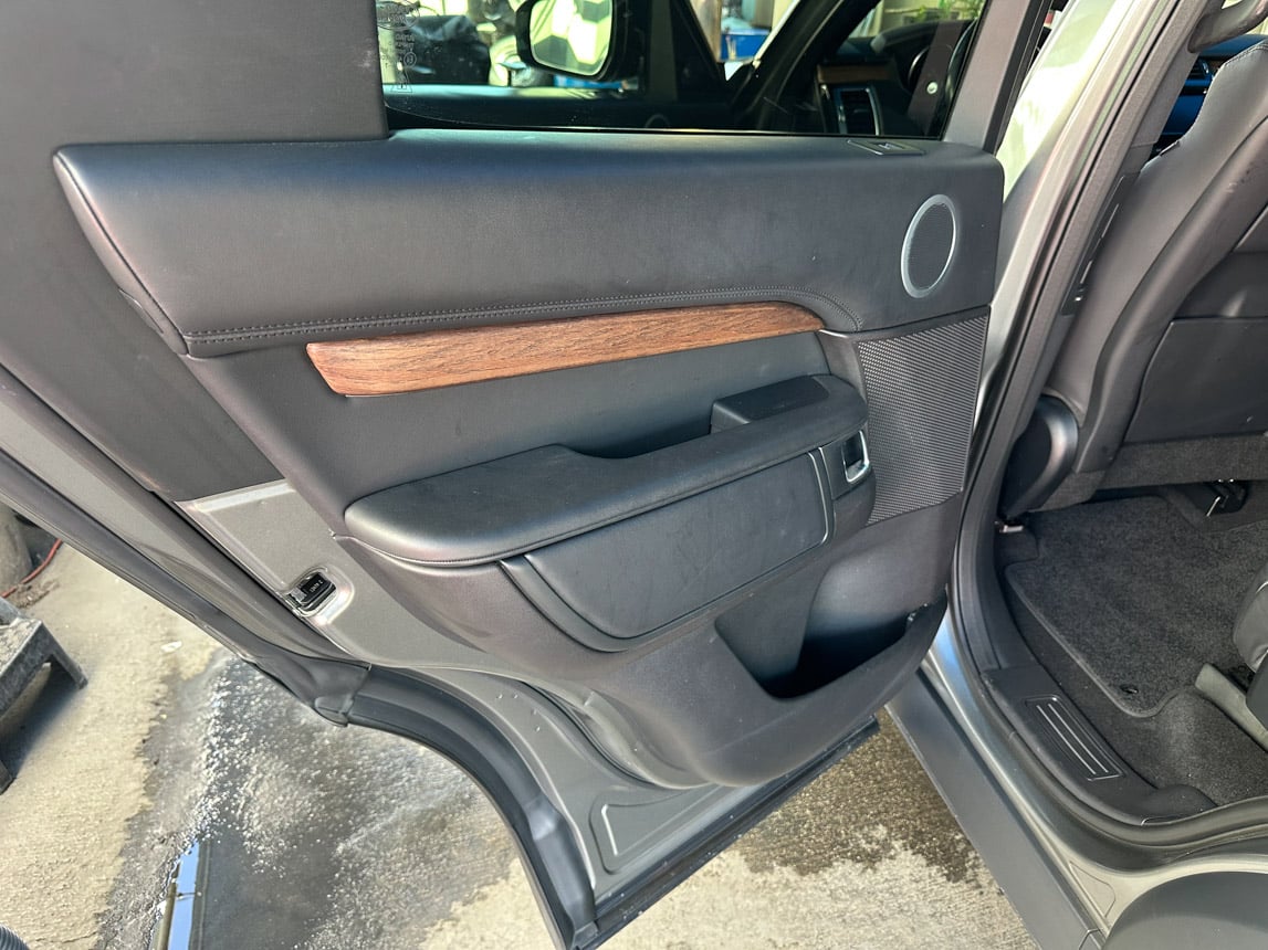 2017 Land Rover Discovery 4718