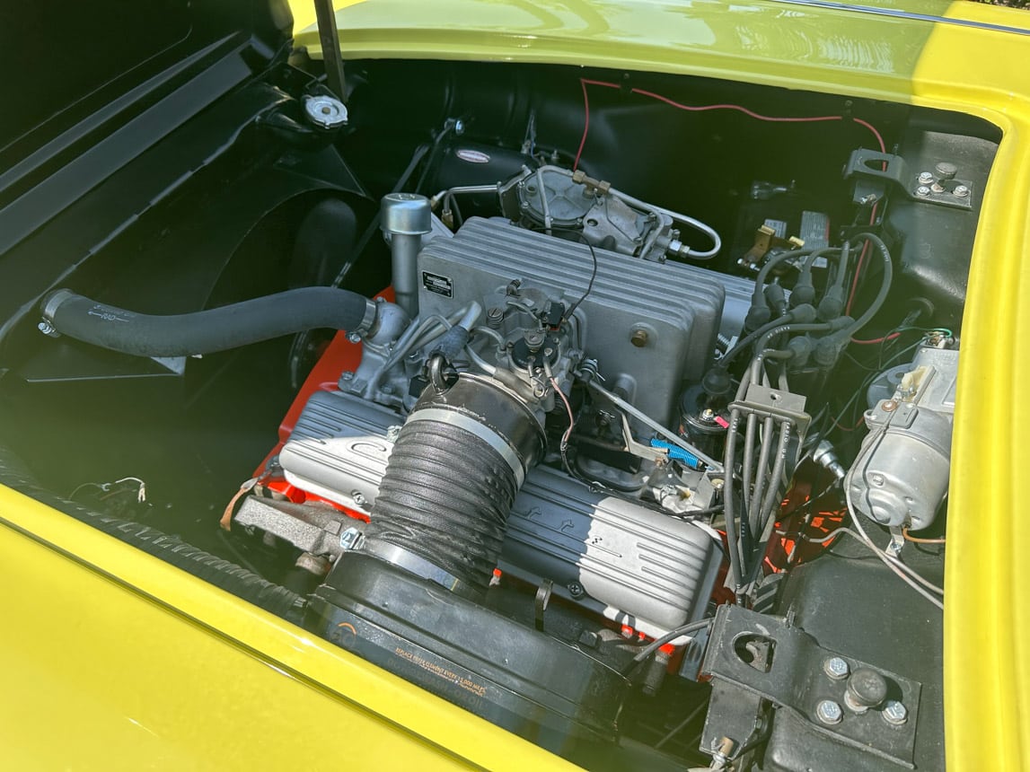1958 Panama Yellow Corvette 6084