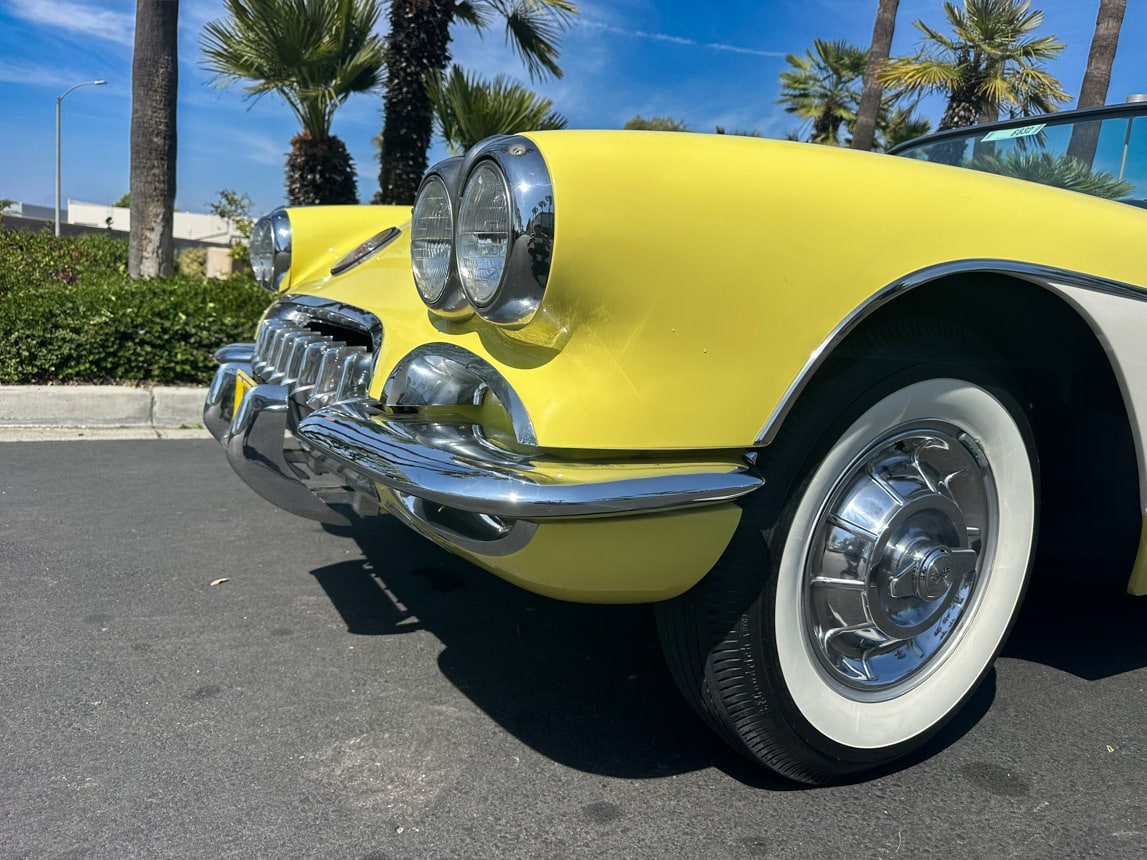 1958 Panama Yellow Corvette 6093