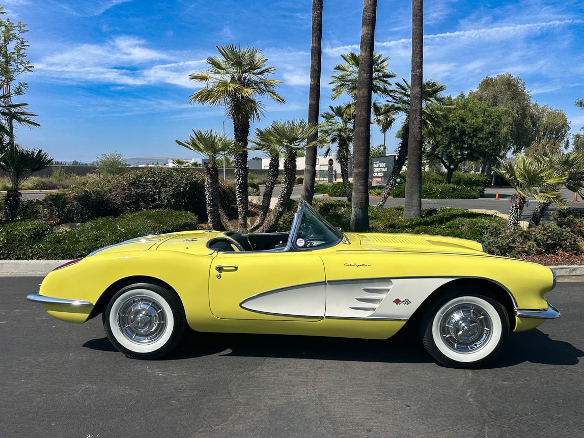 1958 Panama Yellow Corvette 6100