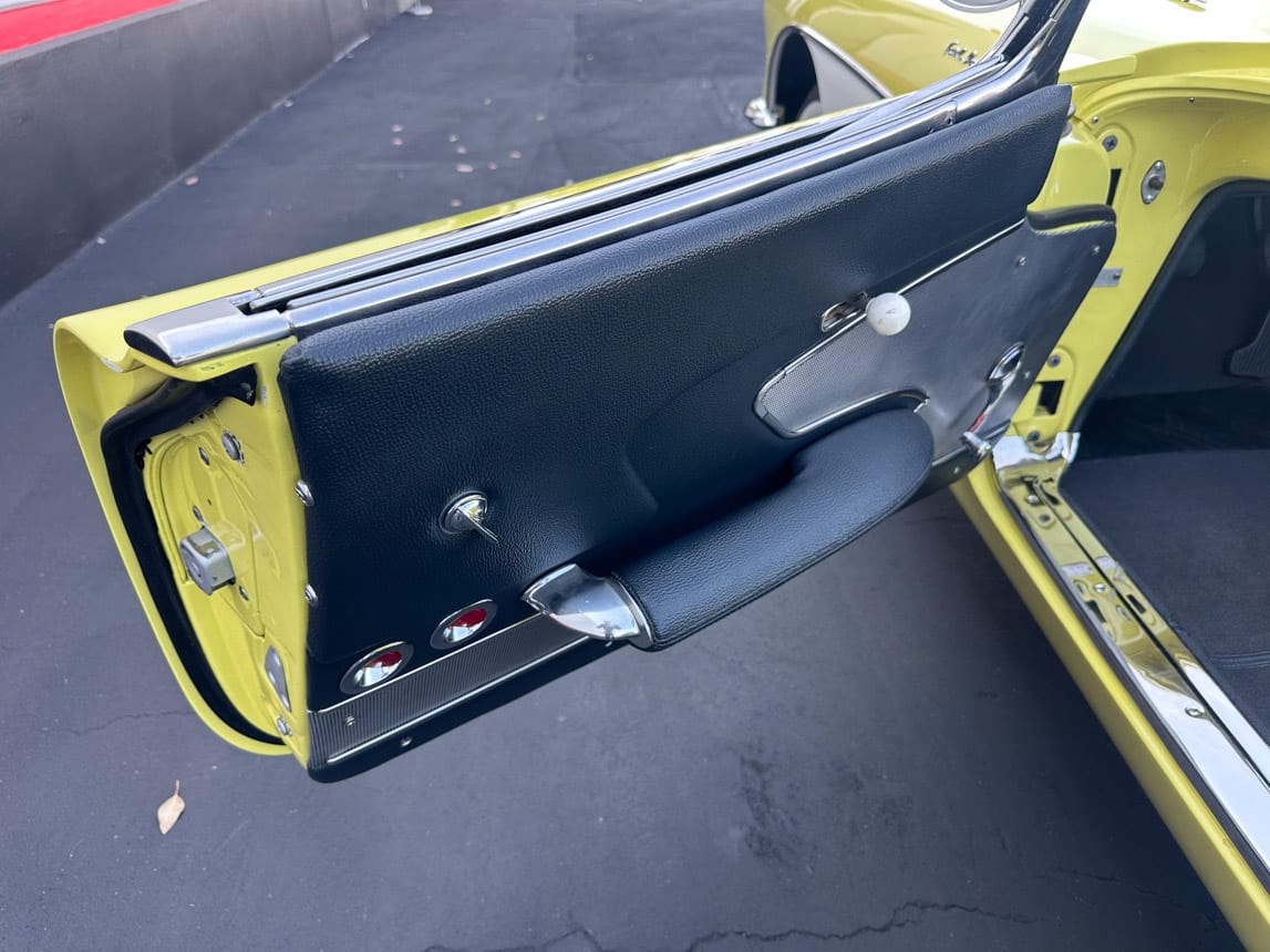 1958 Panama Yellow Corvette 6114