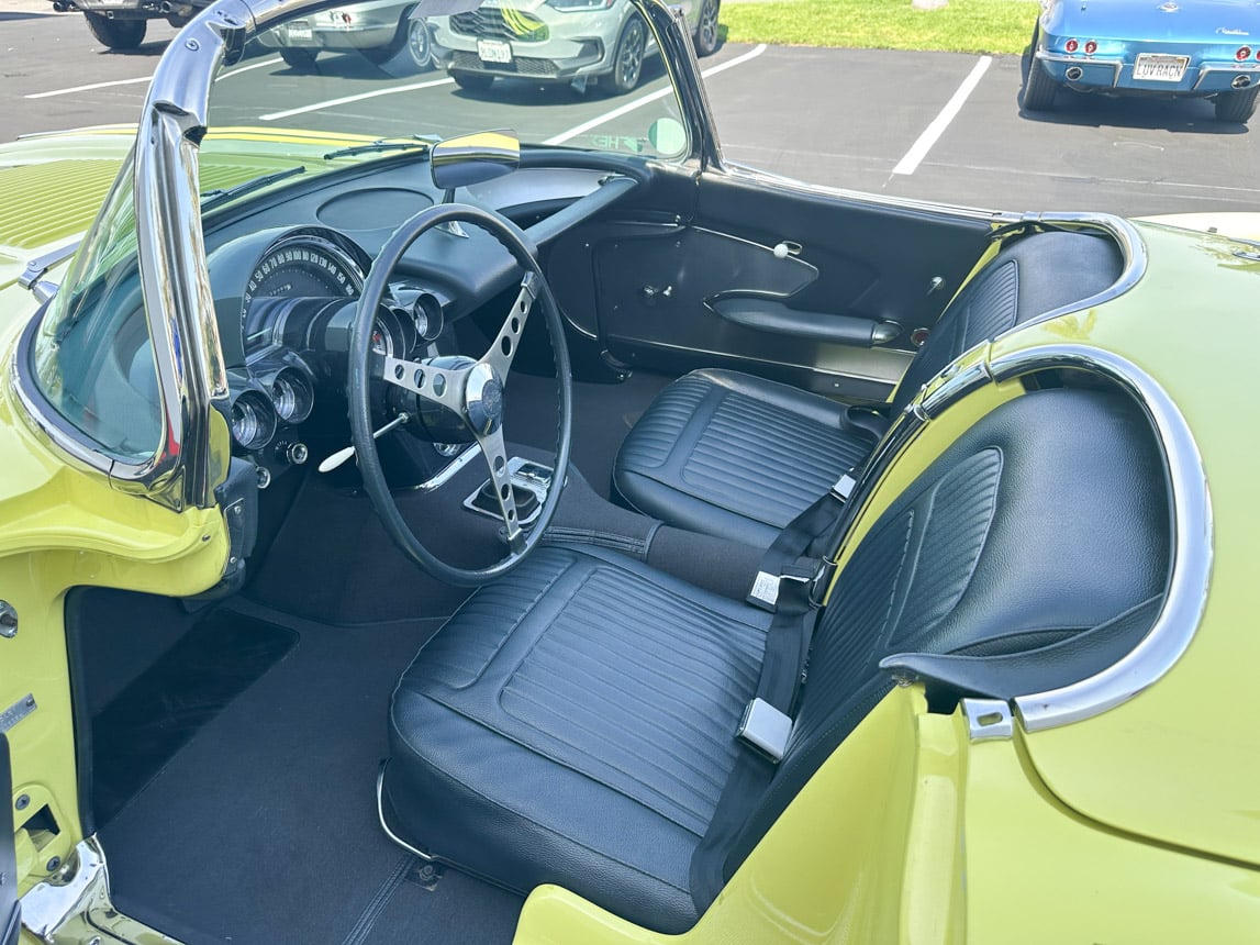 1958 Panama Yellow Corvette 6115