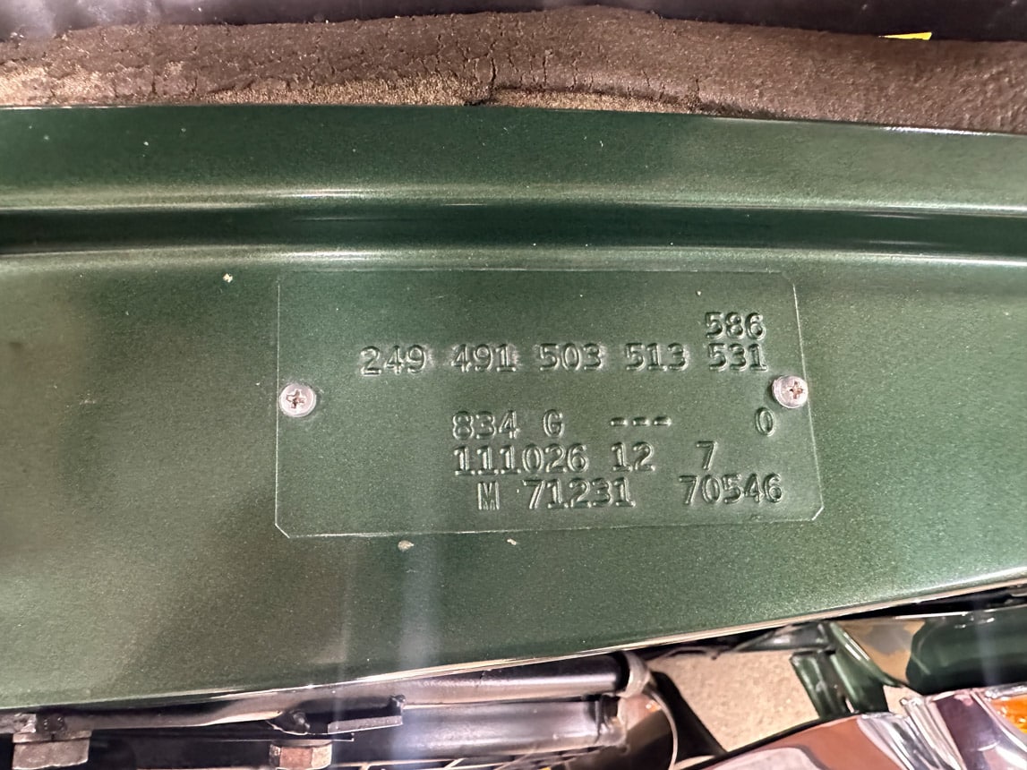 1971 Green Mercedas Benz 280SE 7570