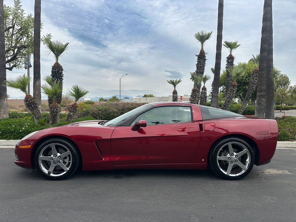 2006 Burgandy Corvette Coupe 7668