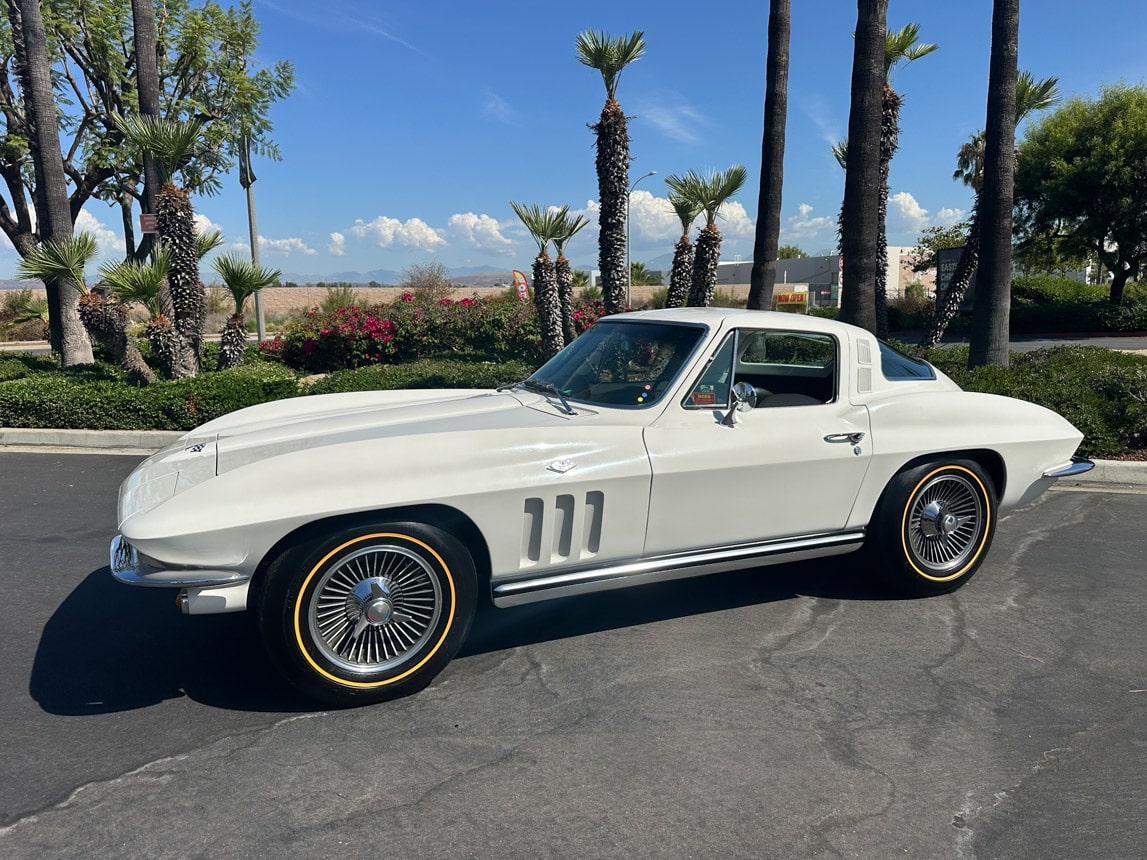 1965 White Corvette Big Tank 350 hp AC 8110