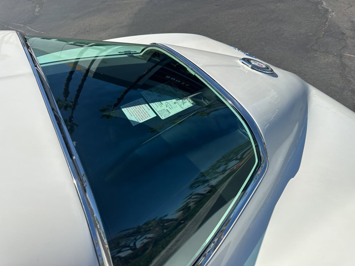 1965 White Corvette Big Tank 350 hp AC 8131