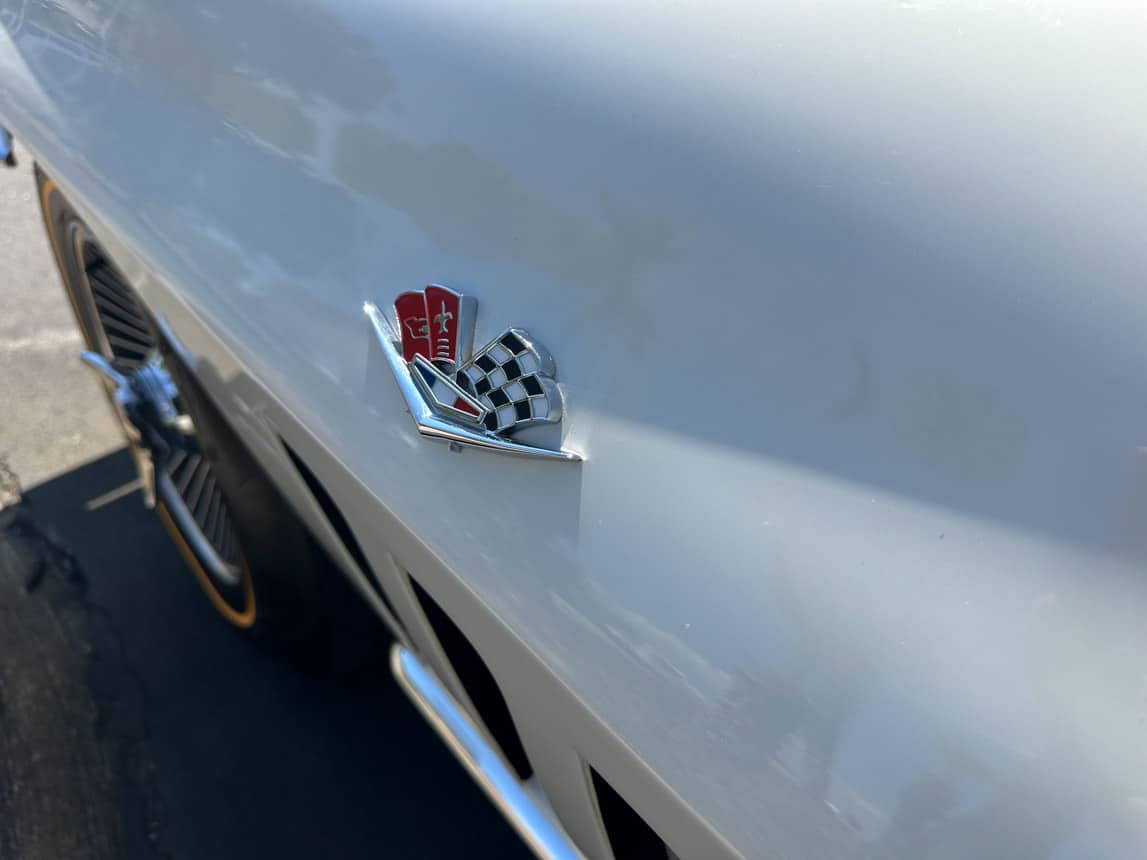 1965 White Corvette Big Tank 350 hp AC 8132