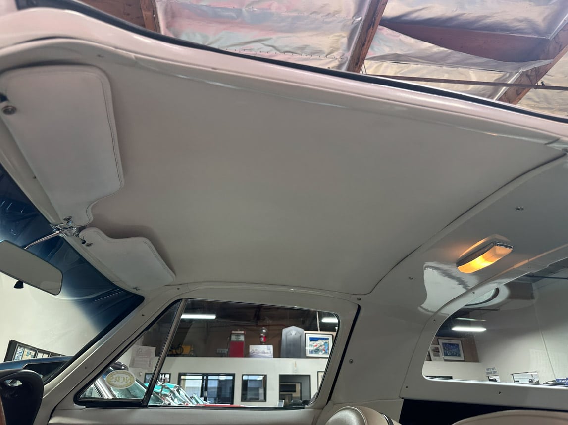 1965 White Corvette Big Tank 350 hp AC 8149