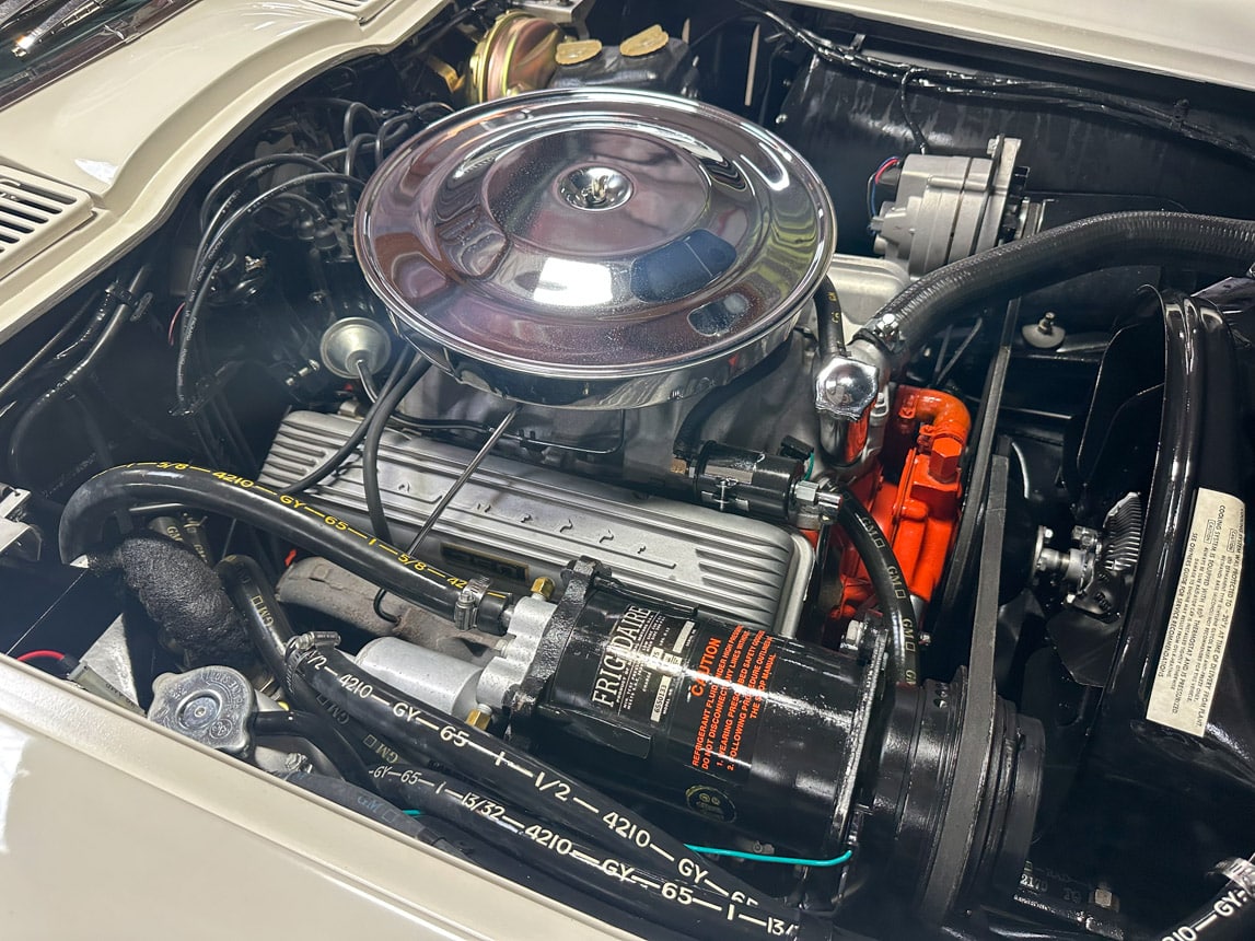 1965 White Corvette Big Tank 350 hp AC 8161