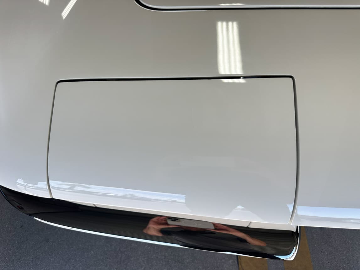 1965 White Corvette Big Tank 350 hp AC 8174