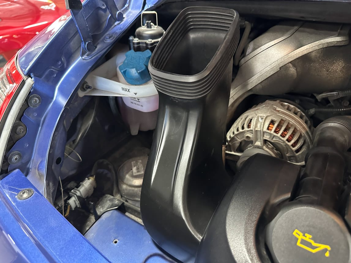 2006 Blue Porsche 911 Cabriolet 7960