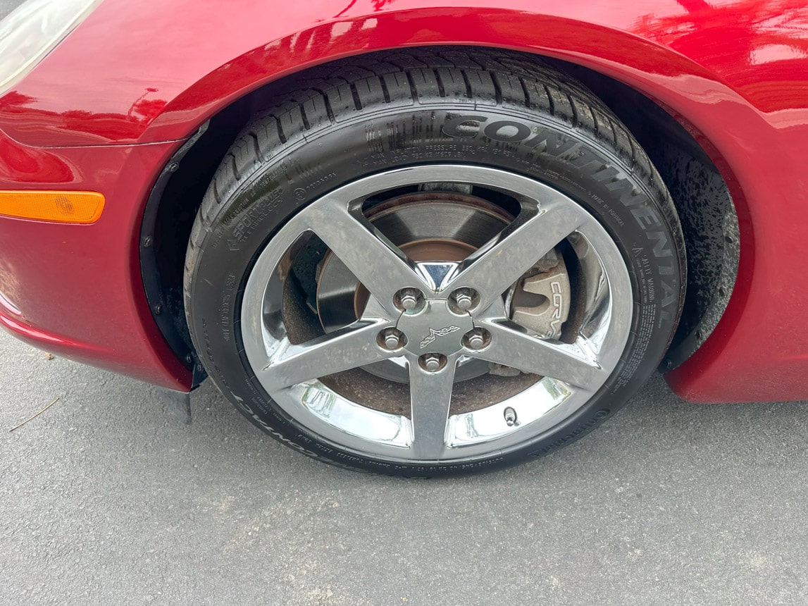 2006 Burgandy Corvette Coupe 7686