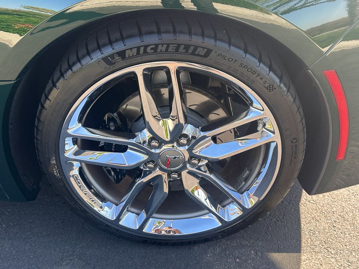 2014 Lime Rock Green Corvette Convertible 8044