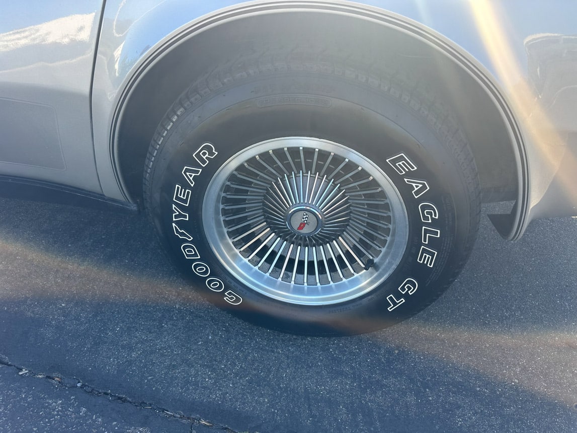 1982 Corvette Collector Edition 8542