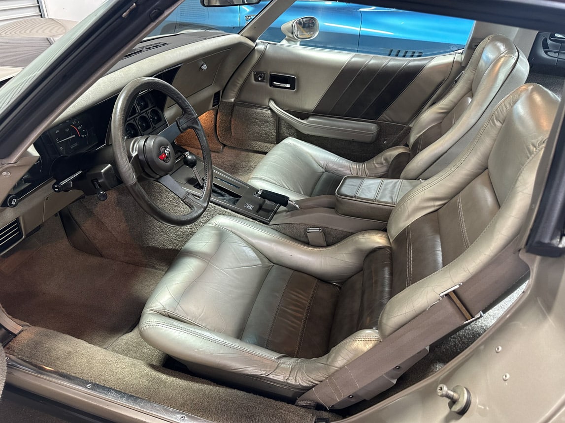 1982 Corvette Collector Edition 8551